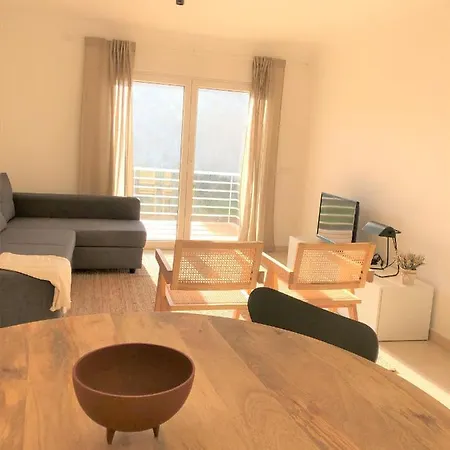 Sea Avenue House - Center Baleal - Surfboard Included *