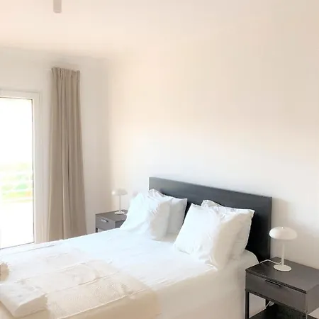 Apartment Sea Avenue House - Center Baleal - Surfboard Included *