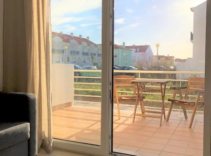 Sea Avenue House - Center Baleal - Surfboard Included