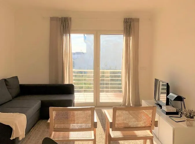 Sea Avenue House - Center Baleal - Surfboard Included *