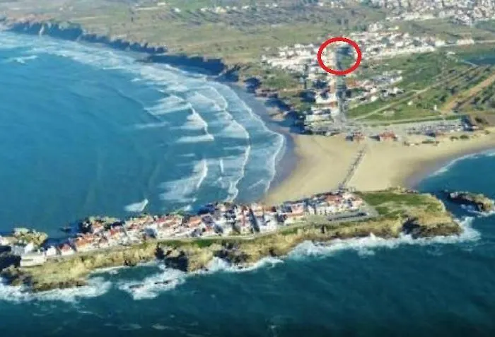 公寓 Sea Avenue House - Center Baleal - Surfboard Included 费雷尔